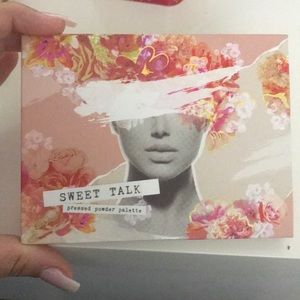 Sweet talk Colourpop eyeshadow